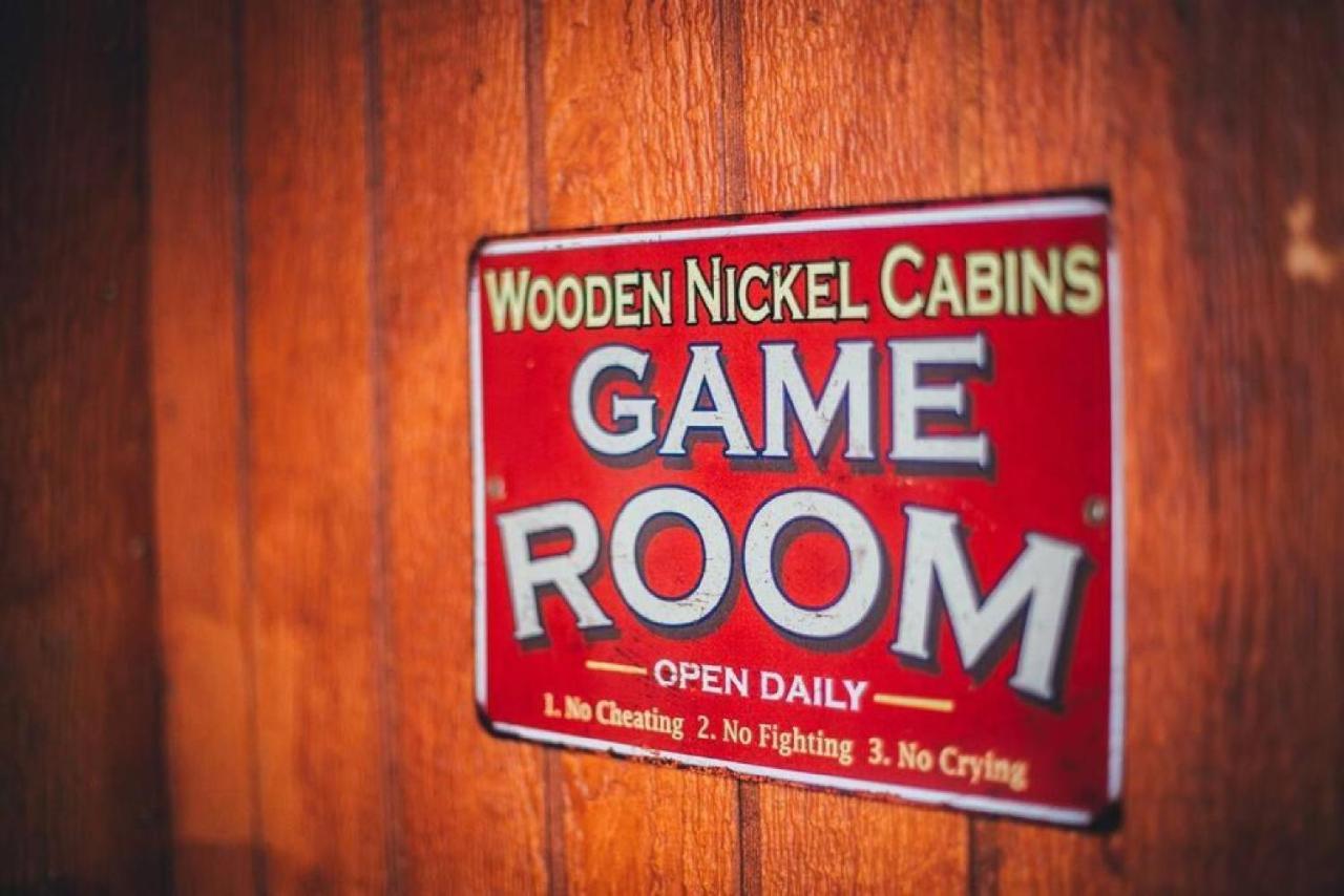 Cabin#2 Elk Hallow - Pet Friendly - Sleeps 6 - Playground & Game Chalet *