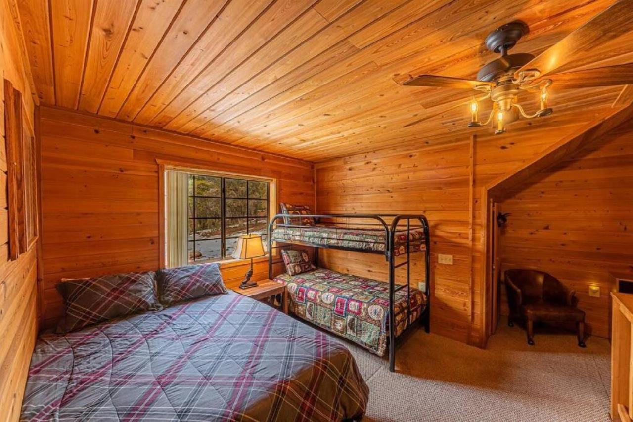 Cabin#2 Elk Hallow - Pet Friendly - Sleeps 6 - Playground & Game Payson
