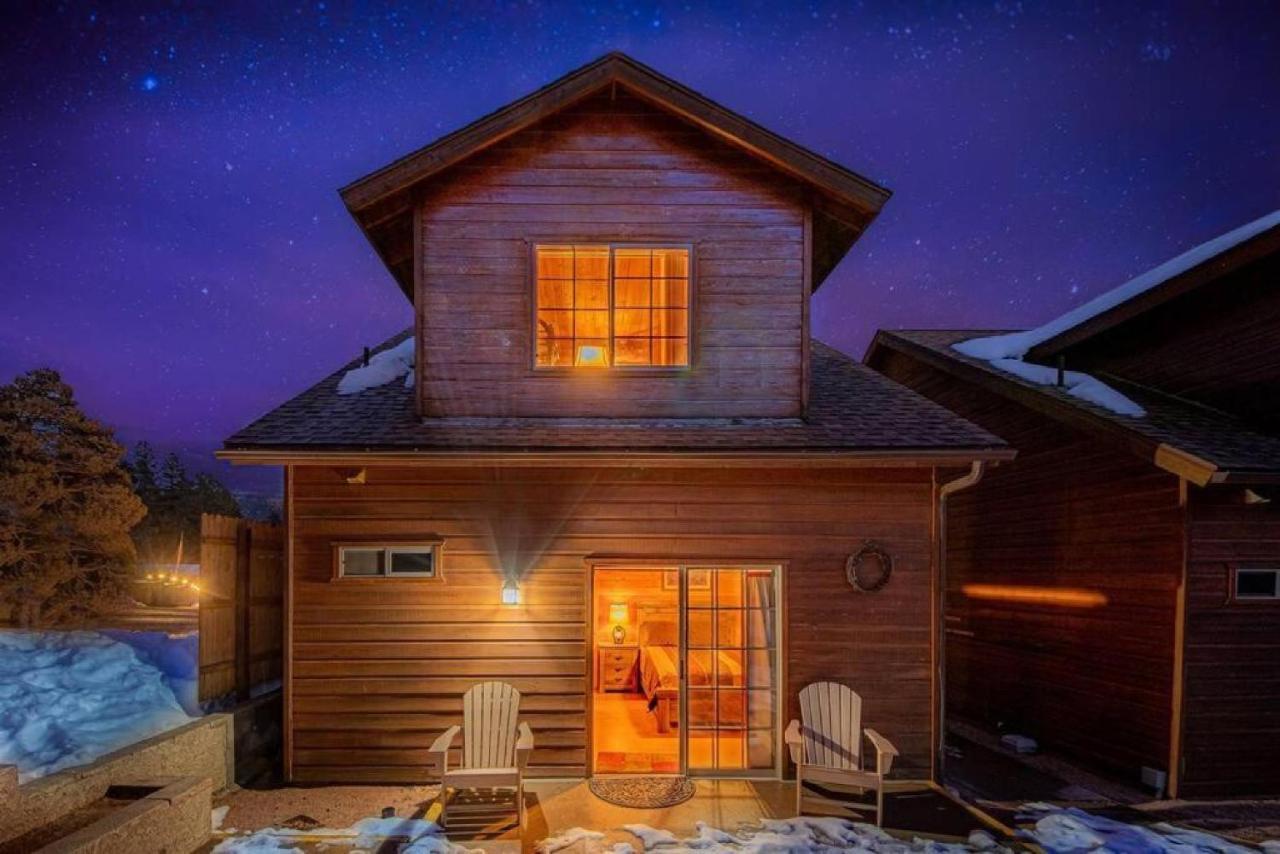 Cabin#2 Elk Hallow - Pet Friendly - Sleeps 6 - Playground & Game Chalet *