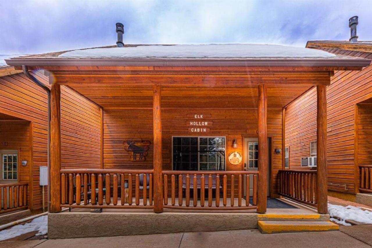 Cabin#2 Elk Hallow - Pet Friendly - Sleeps 6 - Playground & Game Chalet *