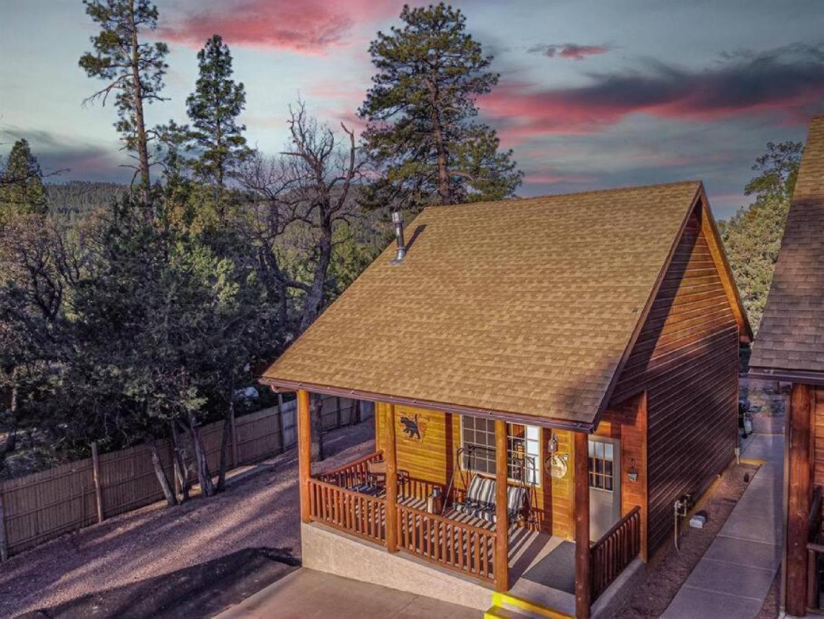 Cabin#2 Elk Hallow - Pet Friendly - Sleeps 6 - Playground & Game Chalet *